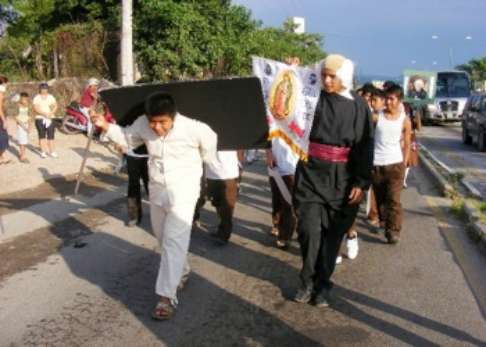 Hidalgo y Emperatriz Carlota en el Desfile de Mezcales