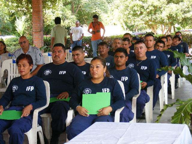 Recibieron Policías Constancias de Curso de Capacitación
