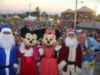 Niña Ganó la Mini Moto Rifada en la Tradicional Fiesta Navideña del Regidor Ismael Duñalds