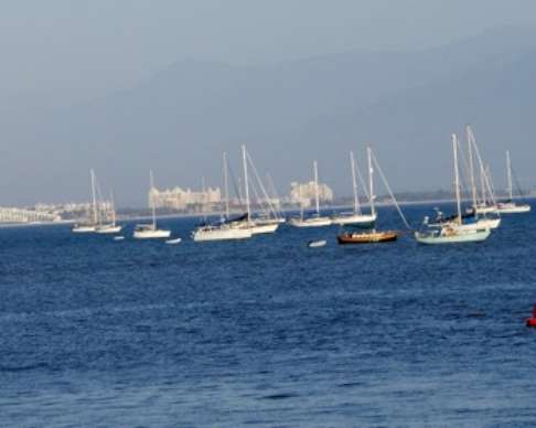 Embarcaciones Decidieron Fondearse Fuera de la Marina de la Cruz de Huanacaxtle: Capitanía de Puerto