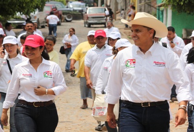 Con Mejores Maestros Transformaremos Nayarit: Roberto Sandoval