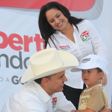 Mano Dura Contra la Delincuencia Organizada: Roberto Sandoval