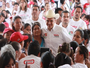 Apoyo Rosa Para Todo Nayarit: Roberto Sandoval