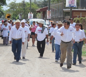 Vivienda Social y ordenada compromiso de Julio Larios