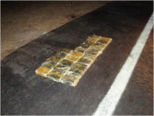 Militares Ubican Camión con Transporte de Cocaína en Acaponeta