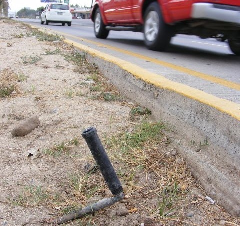 Sistema de Iluminación y Riego de Carretera 200 Sigue en Problemas Legales