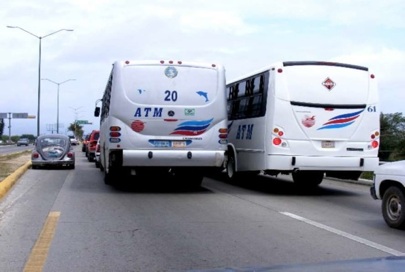 Lanzan Bomba Casera a Transporte “Pirata” en Riviera Nayarit