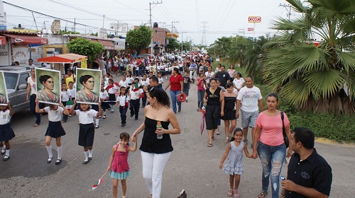 Secuestran Bandera en Valle Dorado Paniaguistas no la Izaron en Fiestas Patrias