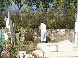 Obras Públicas Limpiará Panteones Estarán Listos para el Día de Muertos