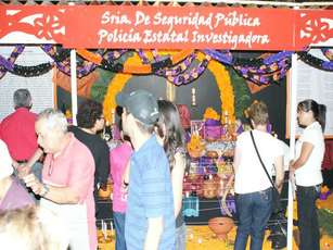 Seguridad de Nayarit Realizaron su Altar de Muertos