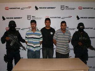 Capturan a Tres Con Autos Robados