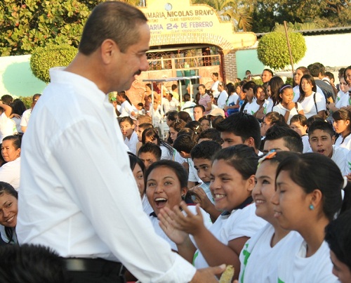 Seguro Escolar Para Educación Básica, Nuevo Logro del VIII Ayuntamiento