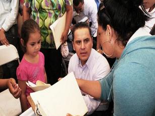 Gobernador y Alcalde Atenderán Problemas del Kinder Gilberto Flores de Bucerías