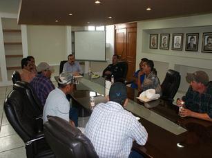 Atiende PGJ a Pescadores Tepicenses