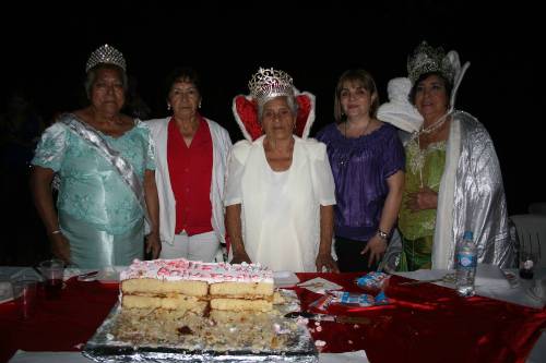 Con Jóvenes de la Tercera Edad: Así Celebró DIF Bahía “San Valentín”