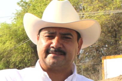 Alcalde Anuncia la Construcción de la Alberca Olímpica en Bahía