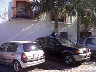 Ayuntamiento Protege Cacicazgo de Franeleros en el Centro