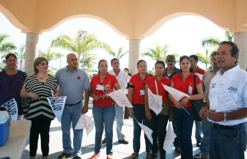 DIF Bahía y Secretaria de Salud Inician Campaña de Vacunación Antirrábica