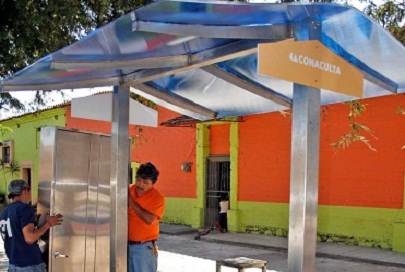 Leer en las Plazas de Bahía Será Más Divertido