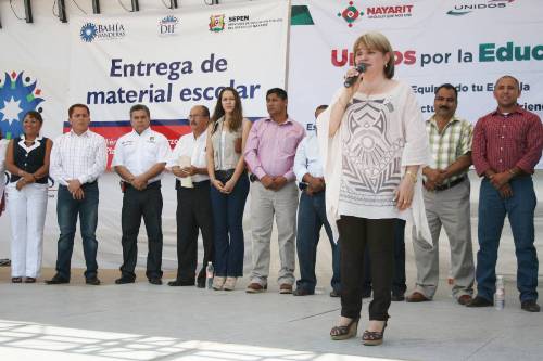 Participa DIF Bahía Reforzando Tareas Educativas