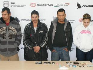 Capturan a Cuatro Narcomenudistas; Había Una Mujer