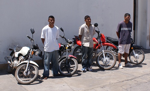 Detenidos Sujetos de Roba a Motocicletas en Ruiz, Nayarit