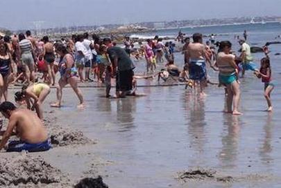 Playas Llenas en Bahía de Banderas y el Tráfico Vial se Intensifica