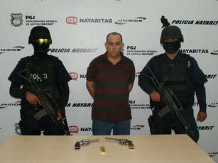 Detienen a Sujeto  Fuertemente Armado
