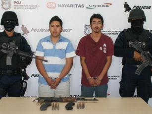 Jóvenes Detenidos Con “Cuerno de Chivo” en Tepic