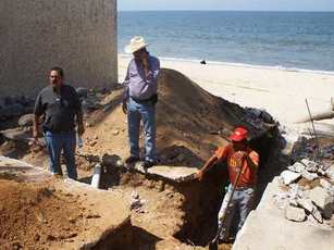 Descubren Toma Clandestina de Drenaje en Bucerías