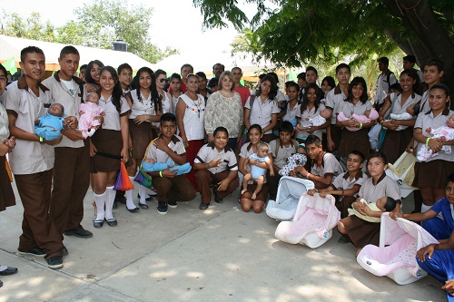 Llevan Programa “Bebés Virtuales” a Escuelas Secundarias de Bahía