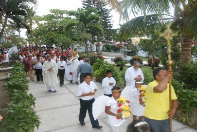 Gran Procesión en Bucerías por la Fiesta del Jueves Corpus Christi