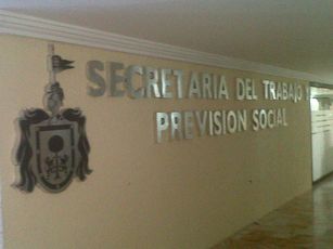 Contubernio Contra Despachos de Abogados