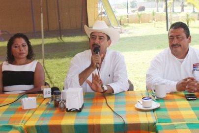 Con la Frente en Alto Nos Vamos a California Dice Rafa Cervantes