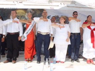 Colorido y Participativo Desfile en Bahía de Banderas