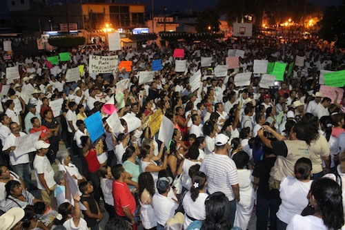 El Pueblo de Bahía se Solidariza con Rafa Cervantes y su Familia