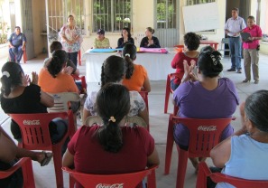 Imparte DIF Bahía Talleres a Personas Con Discapacidad