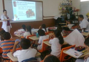 Llevan Pláticas de Orientación Nutricional a Escuelas de Bahía