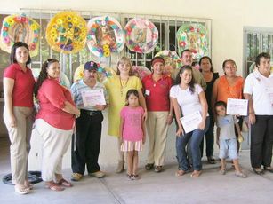 Fomenta DIF Autoempleo en Comunidades de Bahía