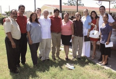 Estrena Mobiliario Escuela de Valle Dorado