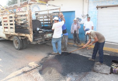 Bacheo, Limpieza y Poda en Localidades de Bahía