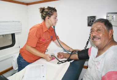 Lleva DIF Jornadas Médicas al Fraccionamiento Santa Fe