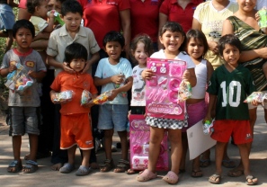 Proponen Donar Juguetes en Bailes de Aniversario