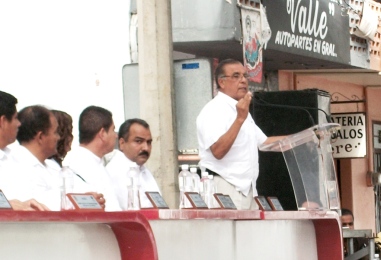 Primer Alcalde de Bahía, “Chano” Flores Respalda a Rafa Cervantes