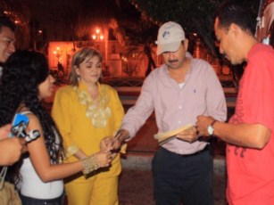 Dona Rafa Cervantes Camión a Grupo Musical