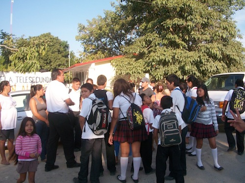 Toman Telesecundaria de la Cruz de Huanacaxtle Padres de Familia