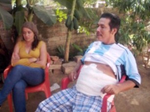 Casi lo Matan Policías; le Cortaron Pedazo de Riñón e Hígado
