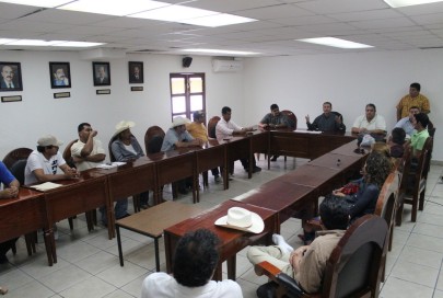 Evalúan Programas y Avances en Las Comunidades de Bahía