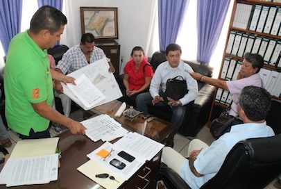 Dialogan Autoridades y Vecinos de Palma Real