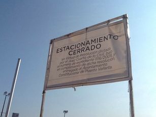 Rotundo Fracaso Estacionamiento Público en Pitillal